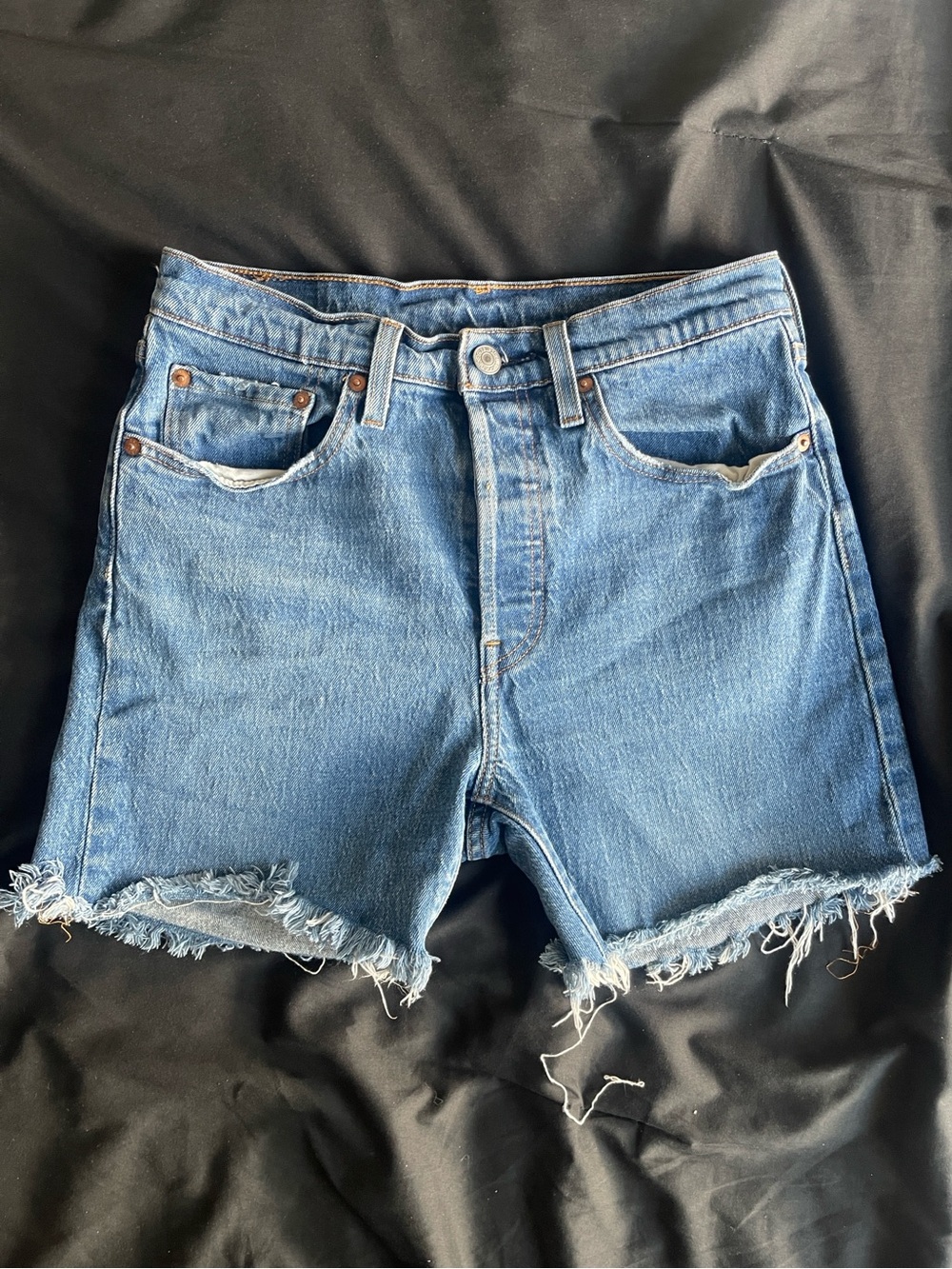 Levi’s 501 Original Cutoff Denim Shorts Women’s Blue Distressed Frayed Hem Sz 27